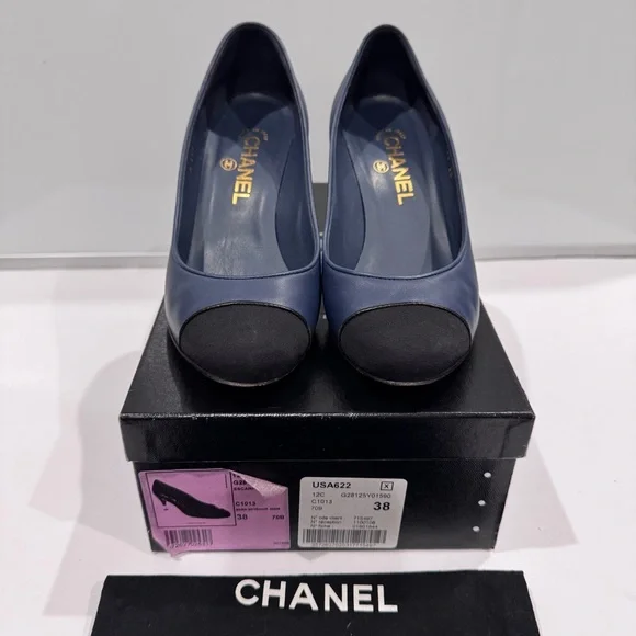 CHANEL Cruise 2012 Collection Cap Toe Pumps Navy Black 38 GUC - Picture 1 of 15